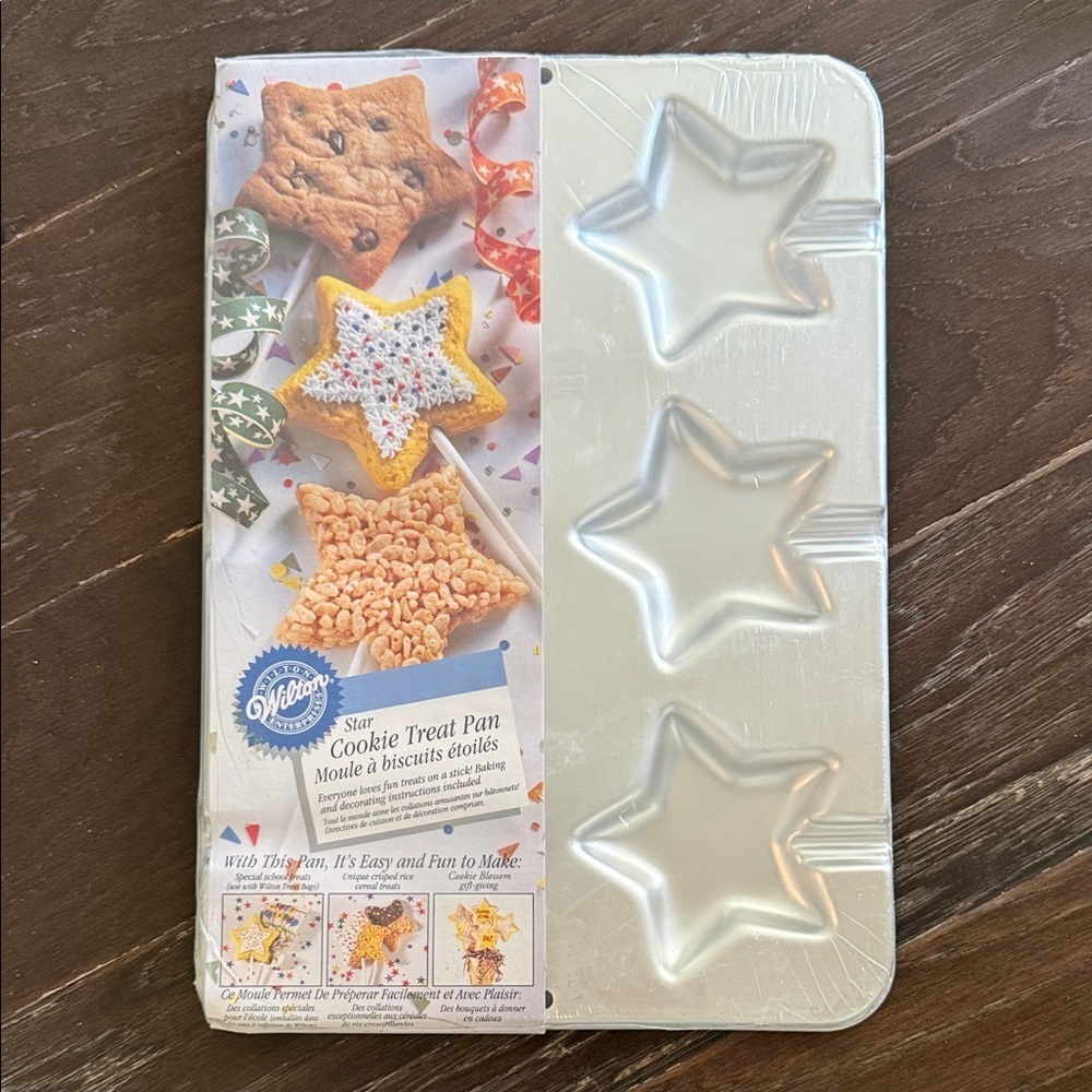 Wilton Star Cookie Treat Pan - Silver